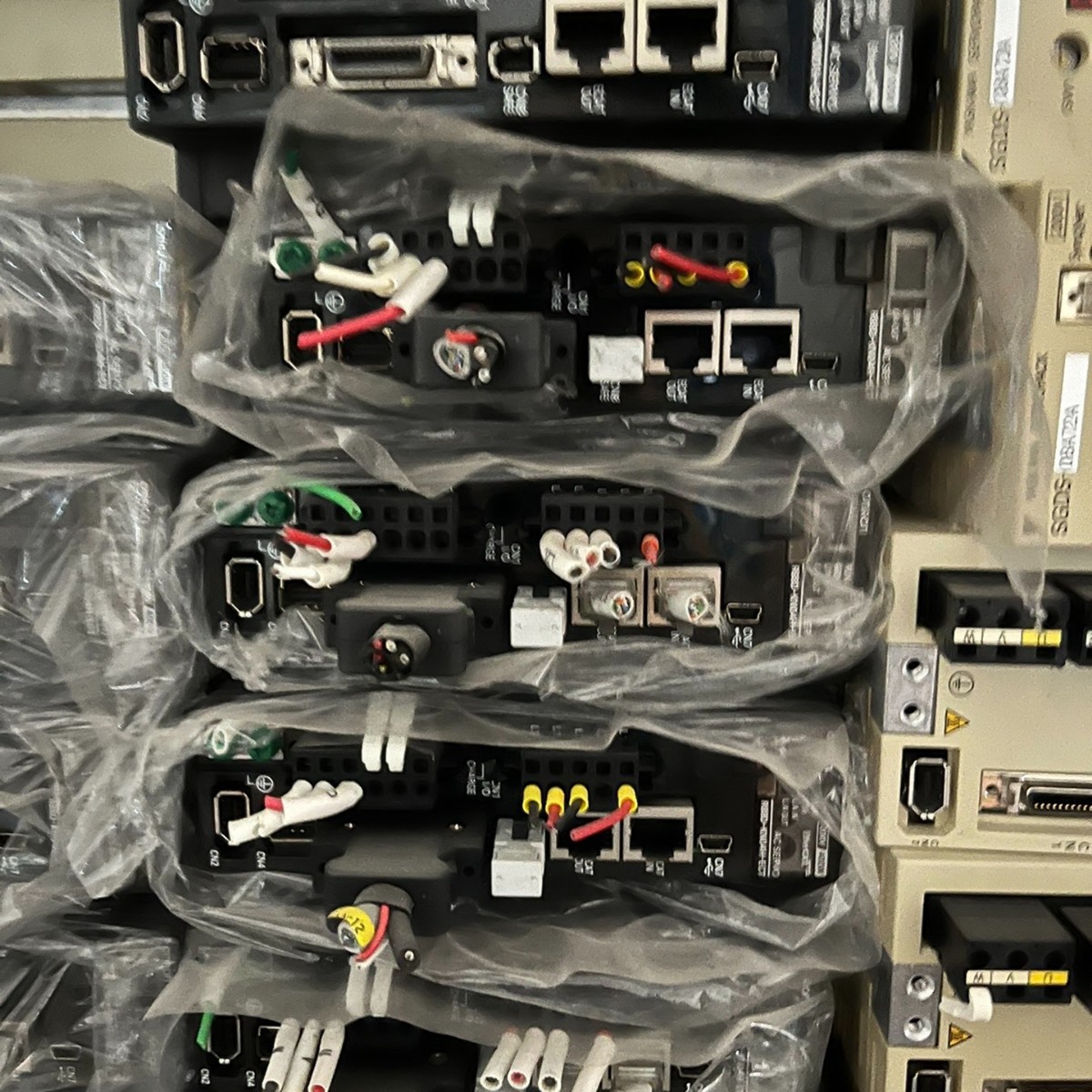 R88D-KNO8H-ECT     Omron/欧姆龙AC伺服驱动器 欢迎询价