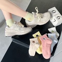 Summer and Autumn New Pure Color Basic H-letter Embroidered Short Calf Women's Socks, Toe Compression Sports Socks for Women, Wholesale