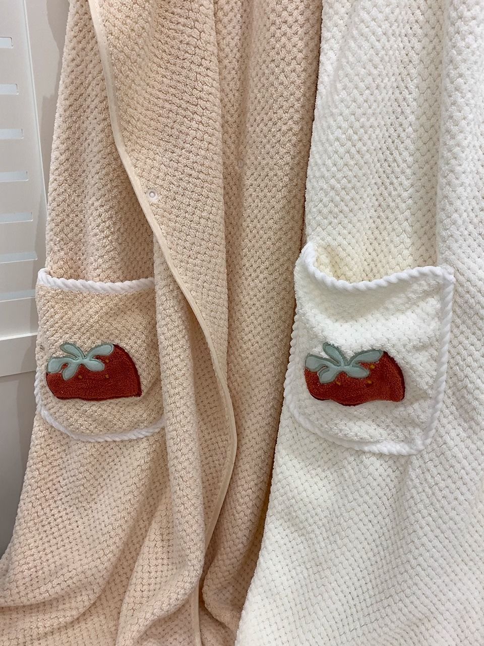 딸기 슬링 목욕 가운 물 흡수성 빠른 건조 목욕 타월 여성용 목욕 스커트 고가 가정용 랩 타월 여름 기숙사 룬 까이