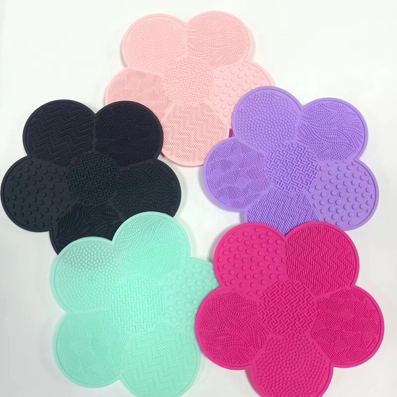 Silicone Flower-Shaped Makeup Brush Scrubbing Pad Beauty Tool Scrubbing Pad Makeup Brush Cleaning Pad Beauty Egg Cleaning Pad Silicone Flower-Shaped Makeup Brush Scrubbing Pad Beauty Tool Scrubbing Pad Makeup Brush Cleaning Pad Beauty Egg Cleaning Pad