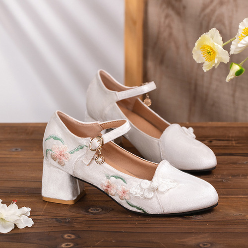 Hanfu shoes Qipao Chinese Princess cosplay shoeshigh-heeled shoes embroidered the woman embroidered velvet cheongsam female cloth shoes