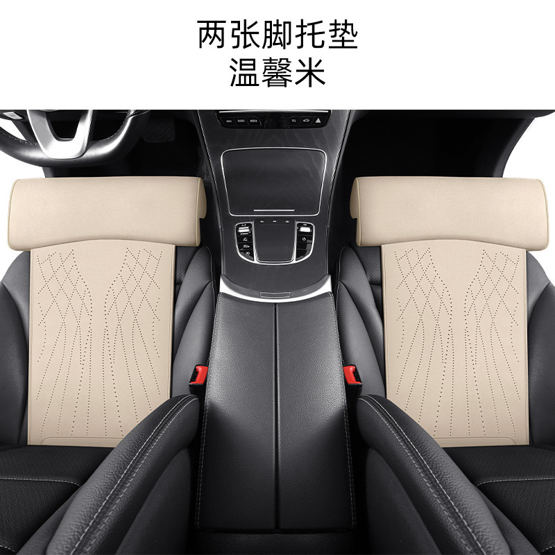 新型の自動車の座布団の記憶綿の足は毛皮の座布団の足をひっくり返します。|undefined
