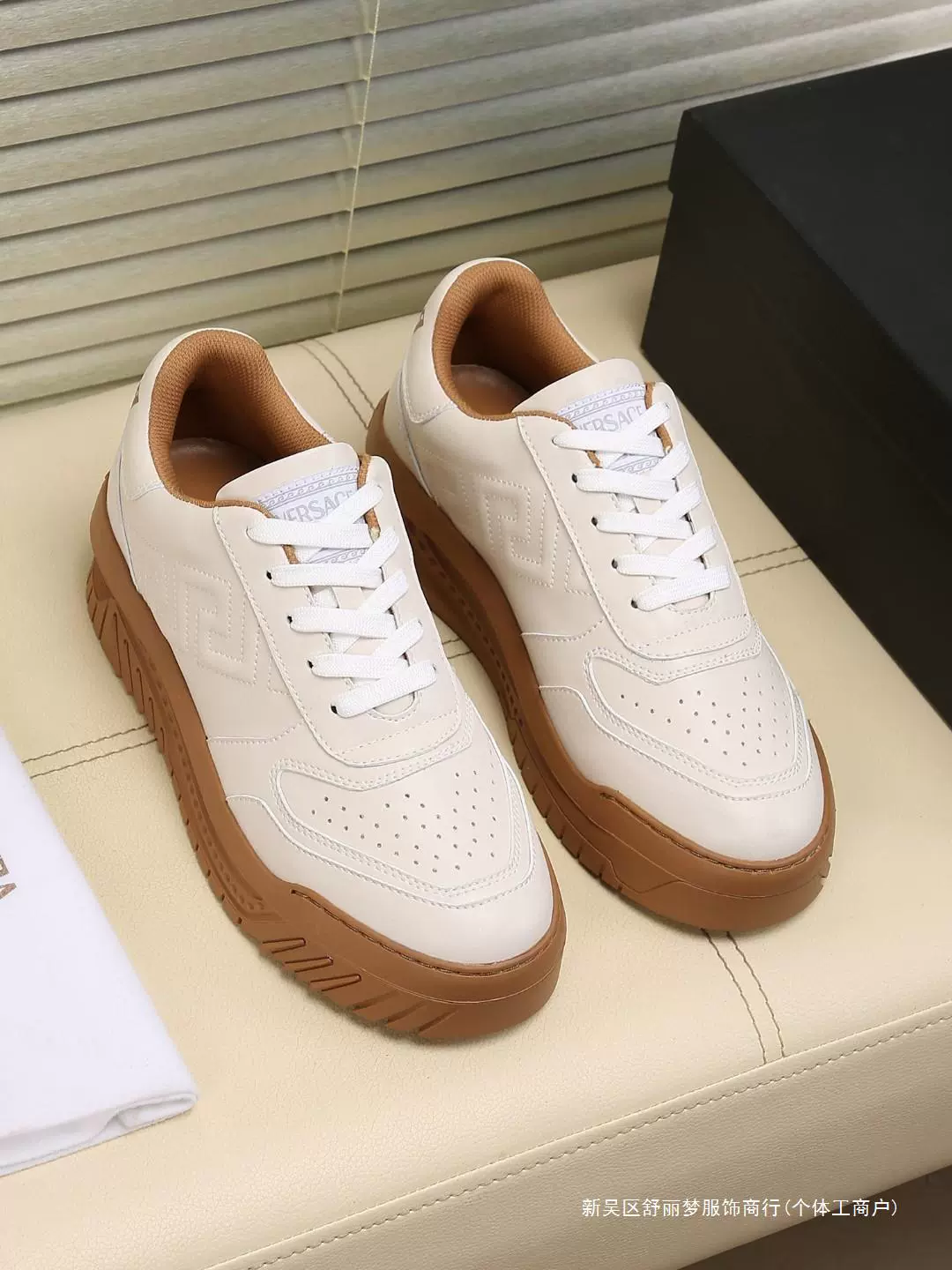 Мужская повседневная обувь Fanjia, прямые поставки с фабрики в Гуанчжоу, белые туфли на толстой подошве Amazon, микро-бизнес