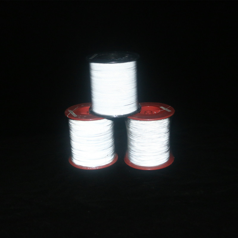 0.5mm bright double-sided reflective silk reflective light reflective knitted yarn 1mm reflective braided yarn 0.5mm bright double-sided reflective silk reflective light reflective knitted yarn 1mm reflective braided yarn