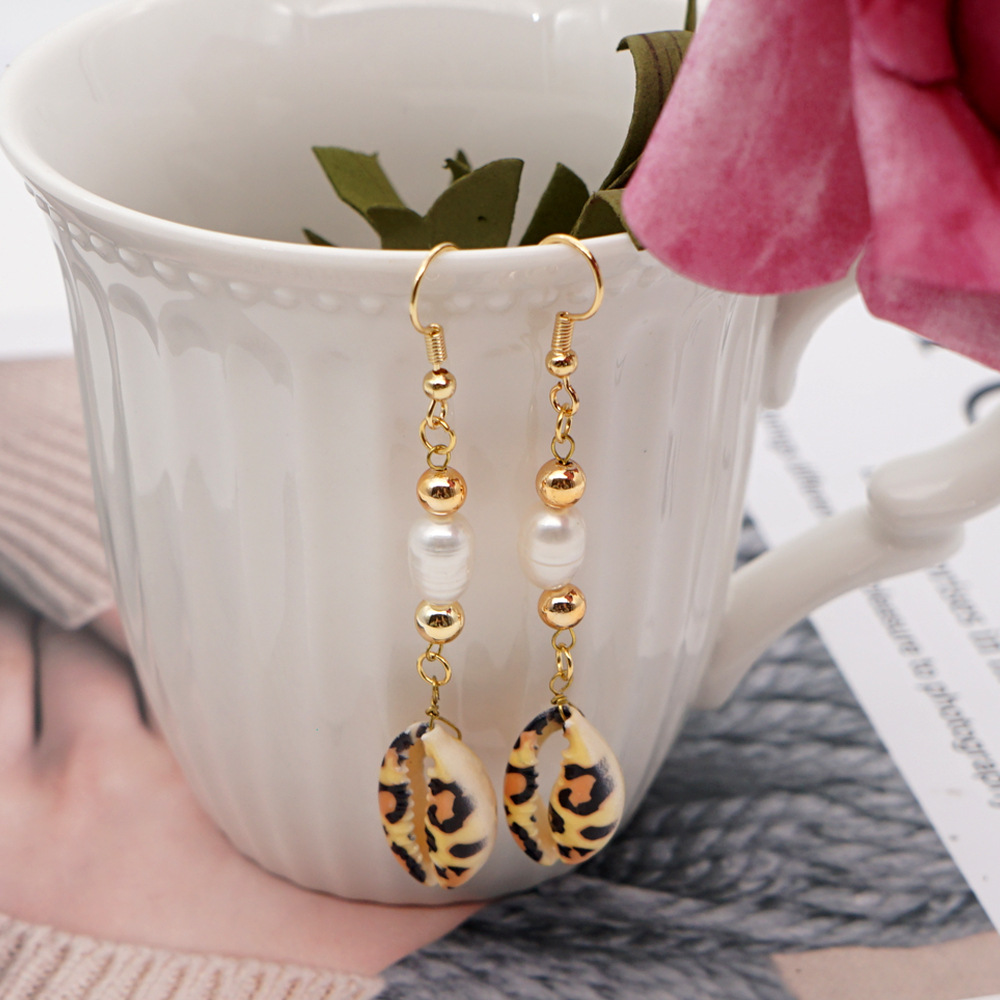 Fashion Leopard Shell Pendant Stainless Steel Pearl Earrings display picture 9