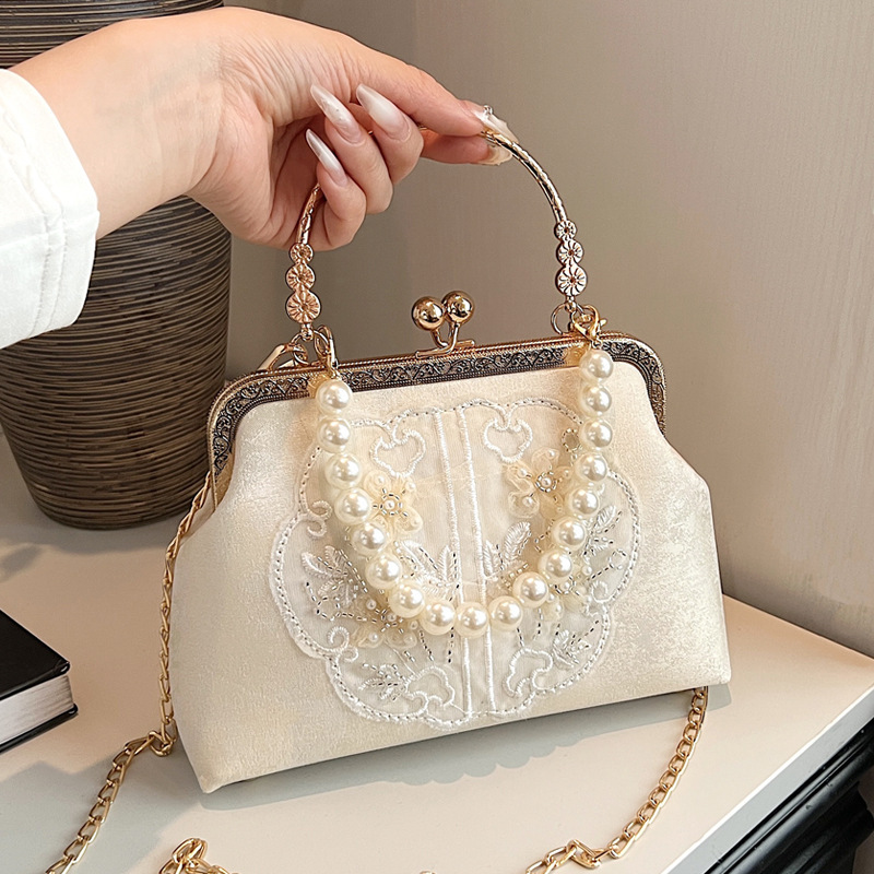 Summer New Style Plain Elegant New Chinese Style National Style Bag Embroidery Niche Pearl Portable Hanfu Bag Cheongsam Bag Retro Bag