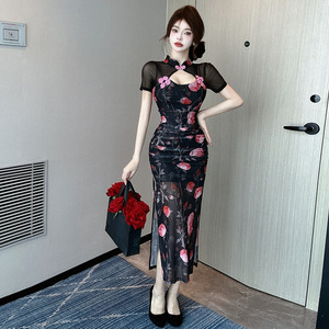 Retro sexy short sleeved hollowed out printed split cheongsam dress