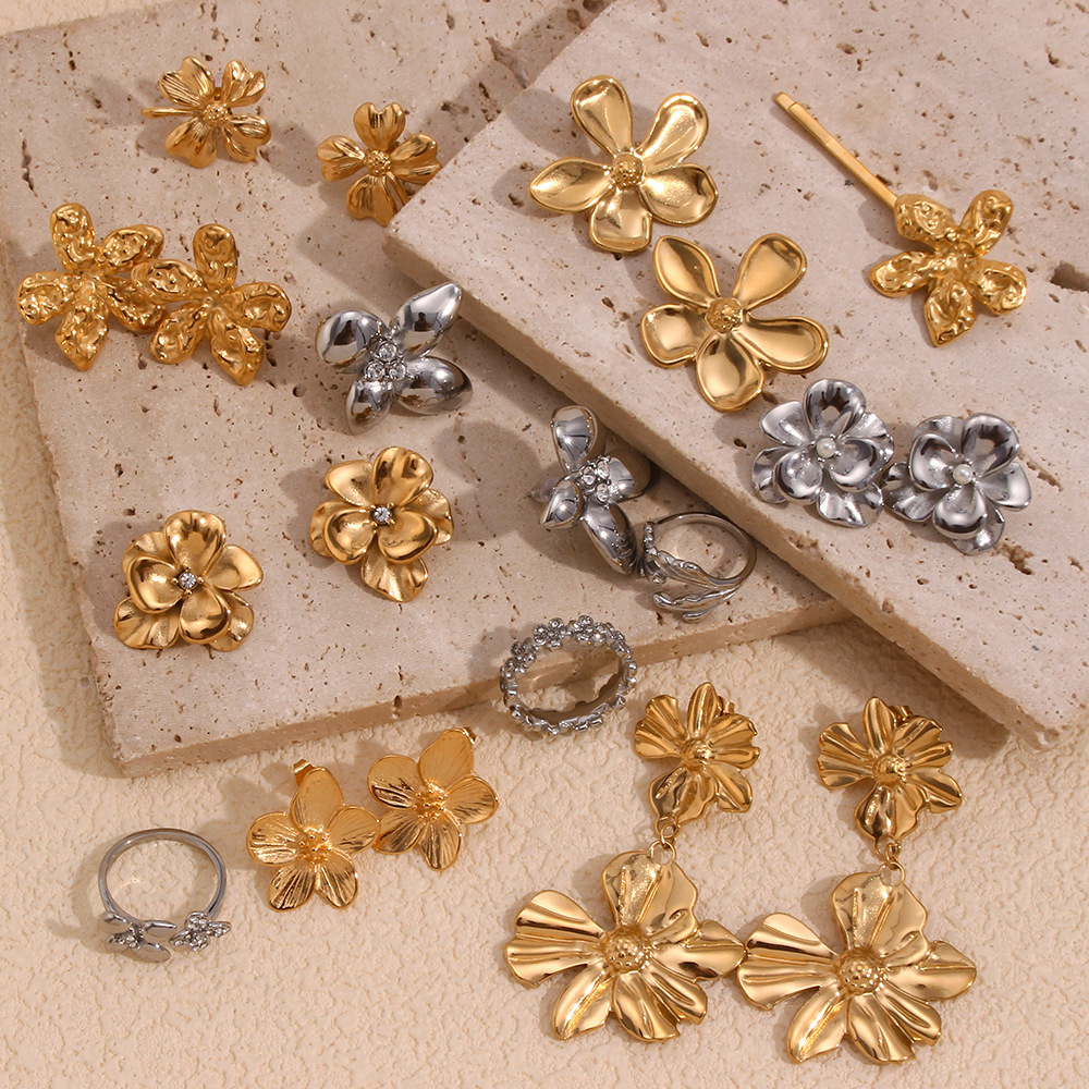 7g Weight 18K Gold Plated 316L Stainless Steel  Rhinestones Flower Waterproof Non Tarnish Surgical Steel Retro Box Chain Rings Earrings Necklace For Women's
