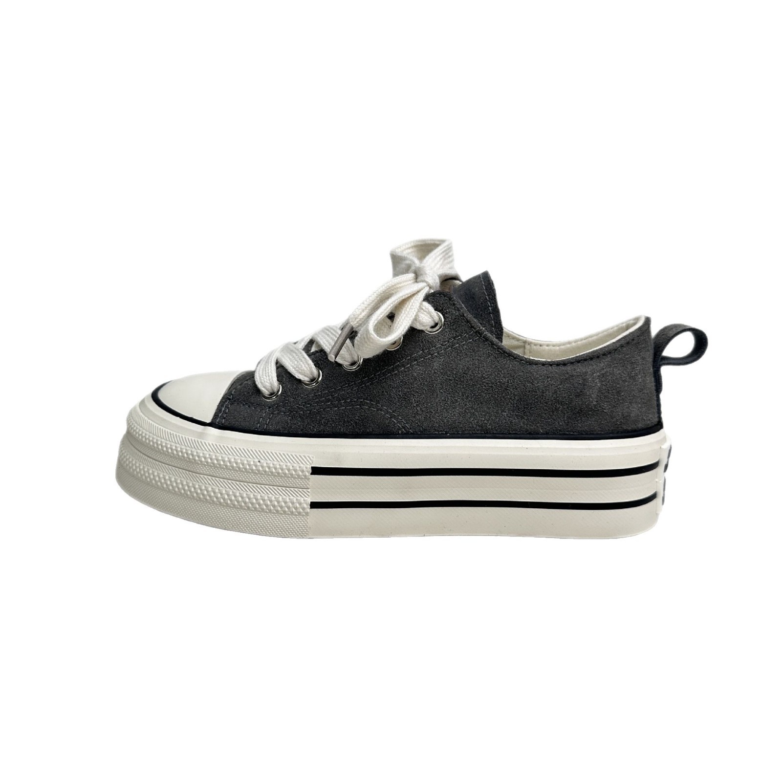 Zapatos blancos Yuanbo con un pedazo de tela de suela gruesa para mujeres 2025 nuevos zapatos de nicho universal zapatos casuales skate