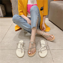 2025 verano nuevo estilo sandalias de moda zapatos planos con chanclas sandalias y zapatillas casuales de color sólido fuera de la playa