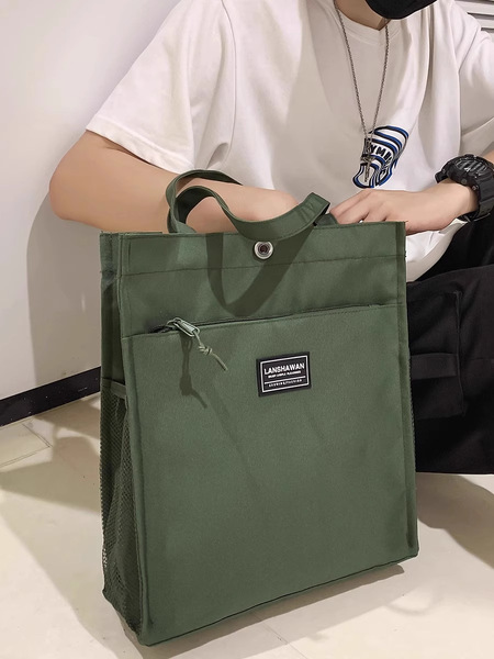 Capacious shopping bag