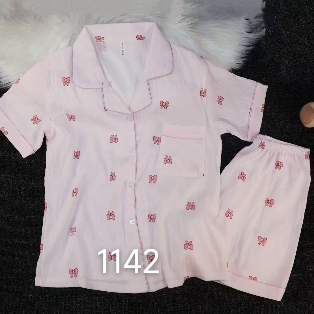 Al por mayor transfronterizo cantidad de preciosos pantalones cortos de mangas cortas de verano pijamas de nube de algodón nuevo cardigan con solapa dibujos animados ropa para el hogar