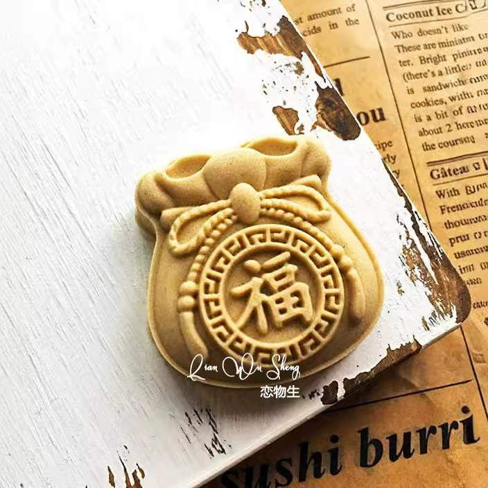  mold from 2022 Alien Mooncake three -dimensional lotus rose blessing bag mung bean cake rice cake buns supplement biscuits