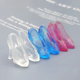 娃娃配饰;搪胶公仔;其他礼品包装