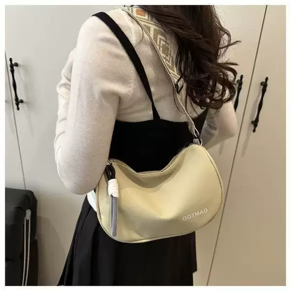 Simple Small Bags 2025 New Model Versatile High-End Wide Shoulder Strap Single Shoulder Crossbody Bag Simple and Versatile