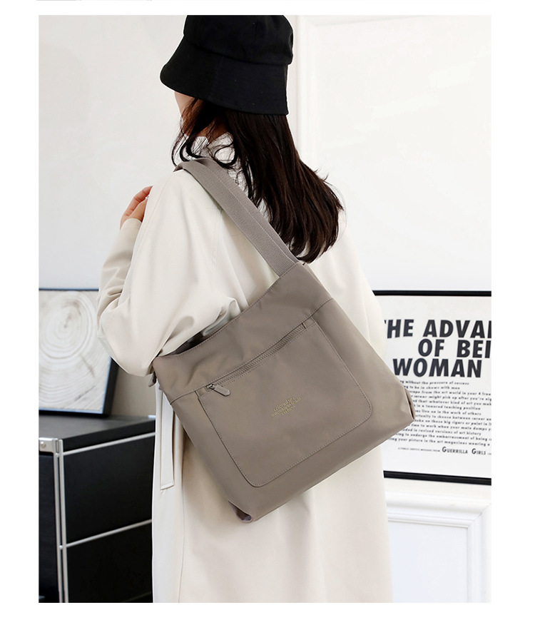Colorful Fox's new 2025 versatile large-capacity tote bag for women's simple, casual and commuting single-shoulder mommy bag undefined