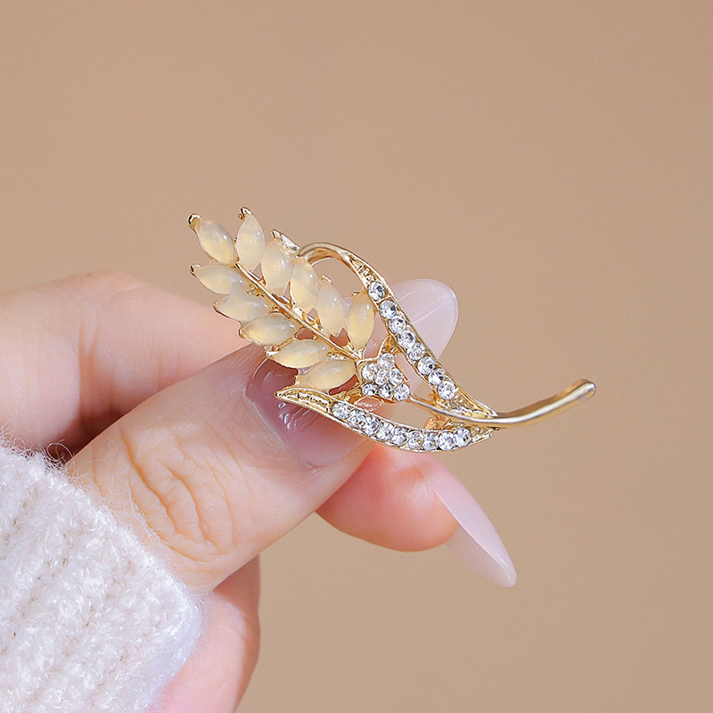 Wheat Ear Brooch Advanced Sense Delicate Corsage Coat Sweater Pin Accessories New All-match Elegant Buckle Small Decoration