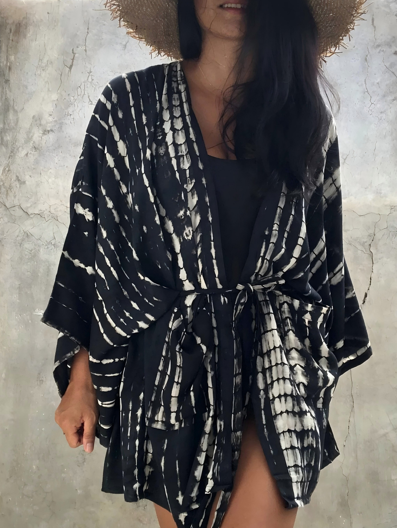 Cárdigan de rayón europeo y americano transfronterizo y kimono blusa suelta corta de todo fósforo camisa de protección solar de vacaciones junto al mar chal M0003