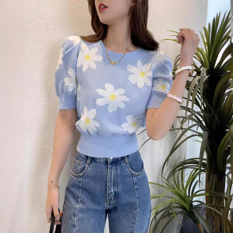 Hanyuan Apparel/Daisy Flower Knitted Sweater Top with Puff Sleeves for Women