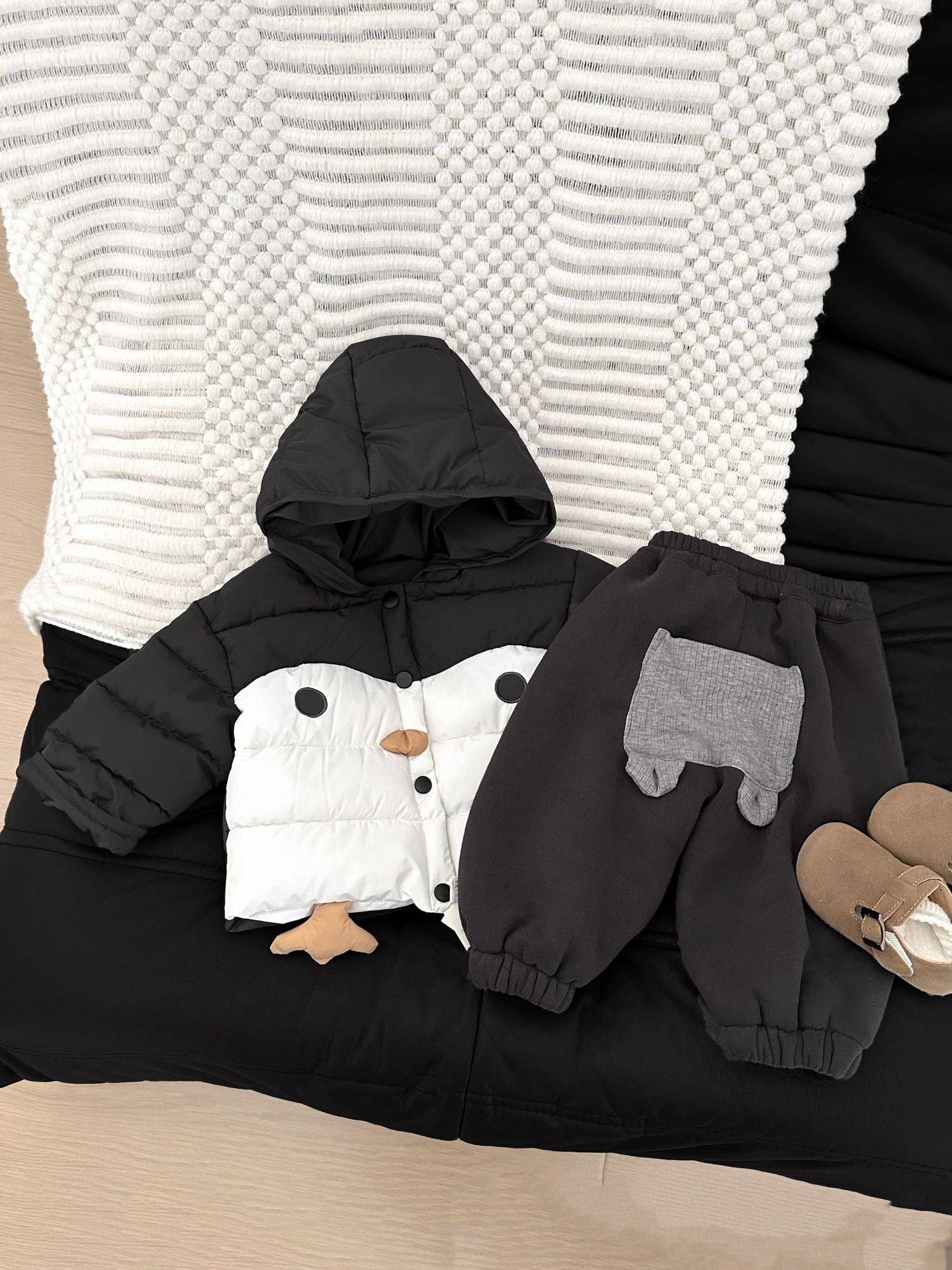 Super lindo bebé otoño invierno chaqueta de algodón nuevo lindo bebé dibujos animados engrosado chaqueta de algodón caliente para niños