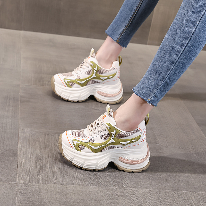 Giày sneaker nữ đế dày tăng chiều cao lưới thoáng khí — Màu trắng