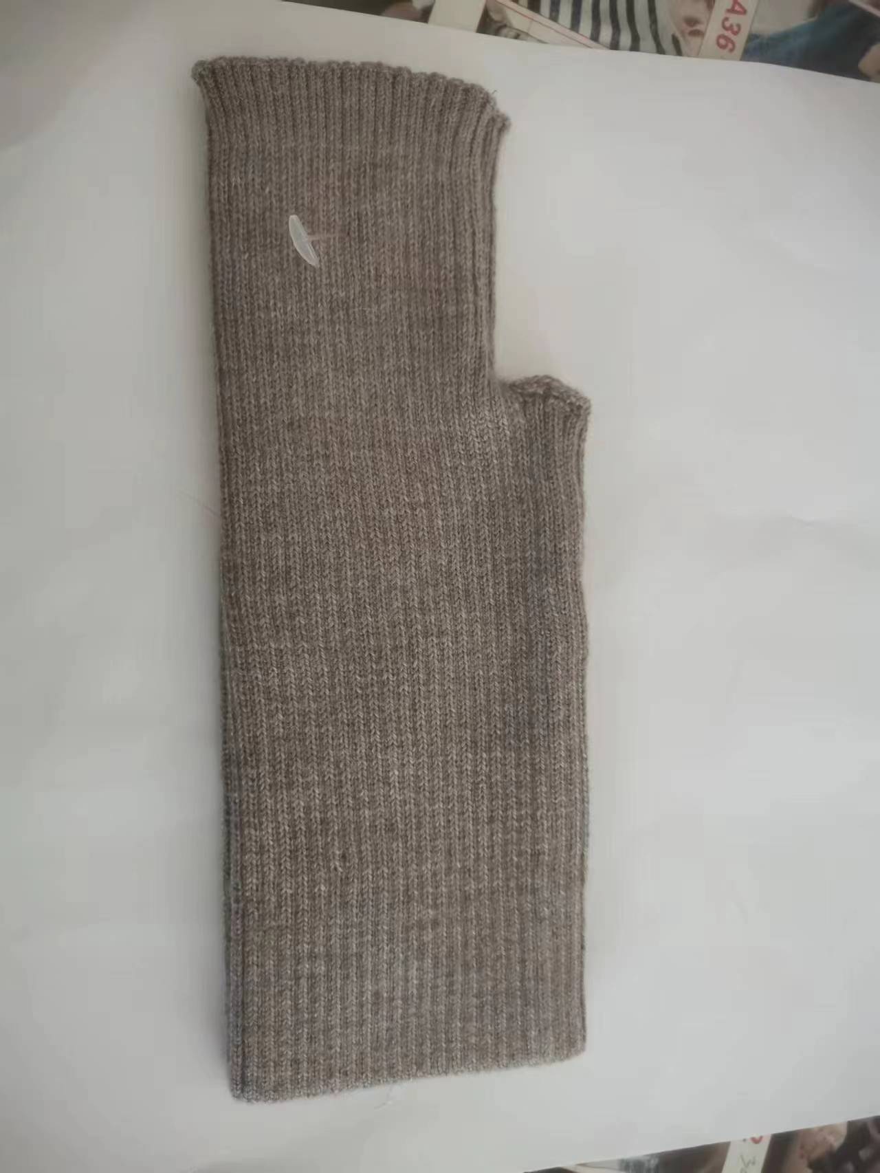 Cachemira falso mangas engrosadas mangas del brazo medio dedo estilo coreano largo guantes de lana otoño e invierno cálido