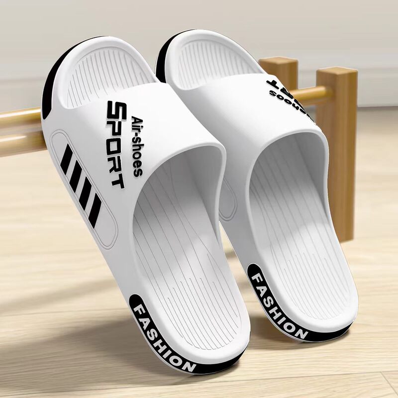 2026 Summer Men's Slippers with Soft Soles, Extra Large Size, Non-Slip, Suitable for Both Indoor and Outdoor Use, with a Soft Stepping Feel 2026 Summer Men's Slippers with Soft Soles, Extra Large Size, Non-Slip, Suitable for Both Indoor and Outdoor Use, with a Soft Stepping Feel