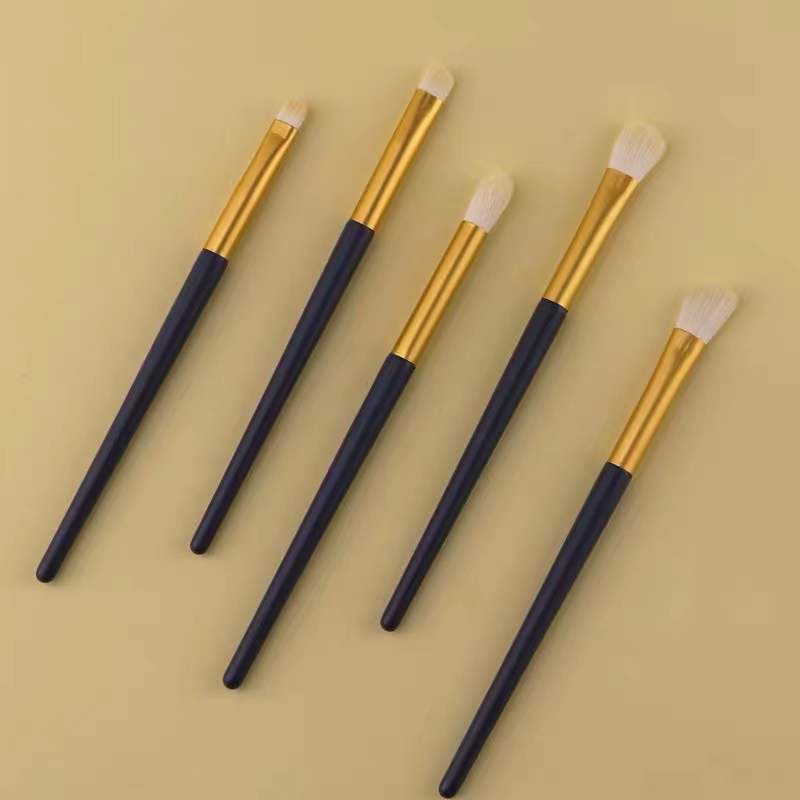 Nuevos 4 pinceles delineador de ojos de imitación de pelo de caballo, pinceles para detalles de sombra de ojos, pinceles de maquillaje de ojos, corrector de manchas finas, juego de pinceles portátil