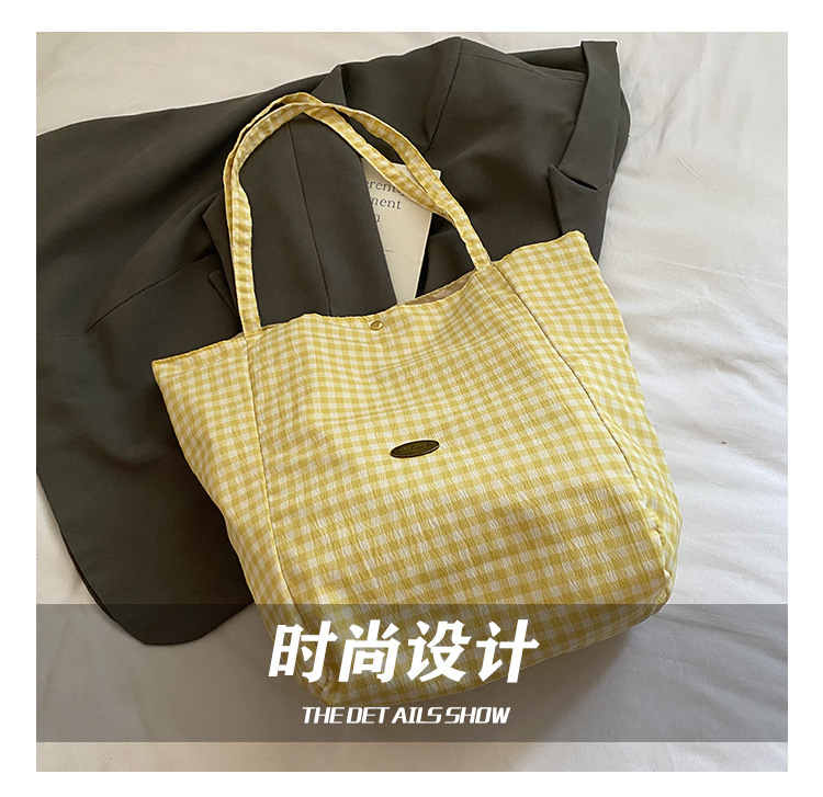 ins Korean-style laid-back single-shoulder bag, casual large-capacity black and white checkered tote bag, student commuting backpack for classes undefined