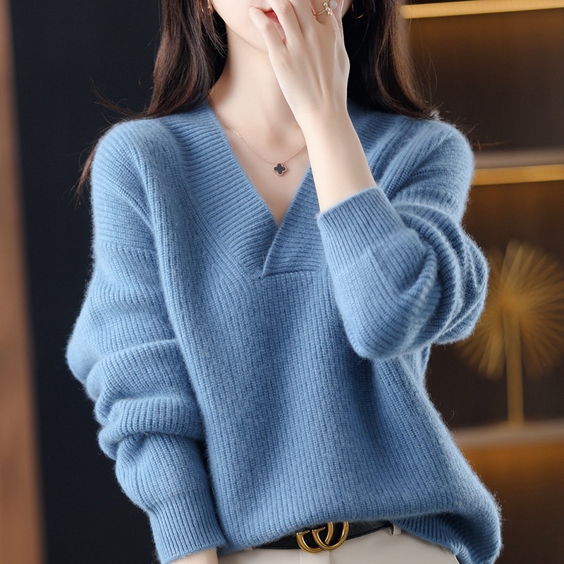 2024 Autumn and Winter New Solid Color V-neck Knitted Sweater Women Loose Slimming Knitted Base Pullover Thickened Sweater for Women