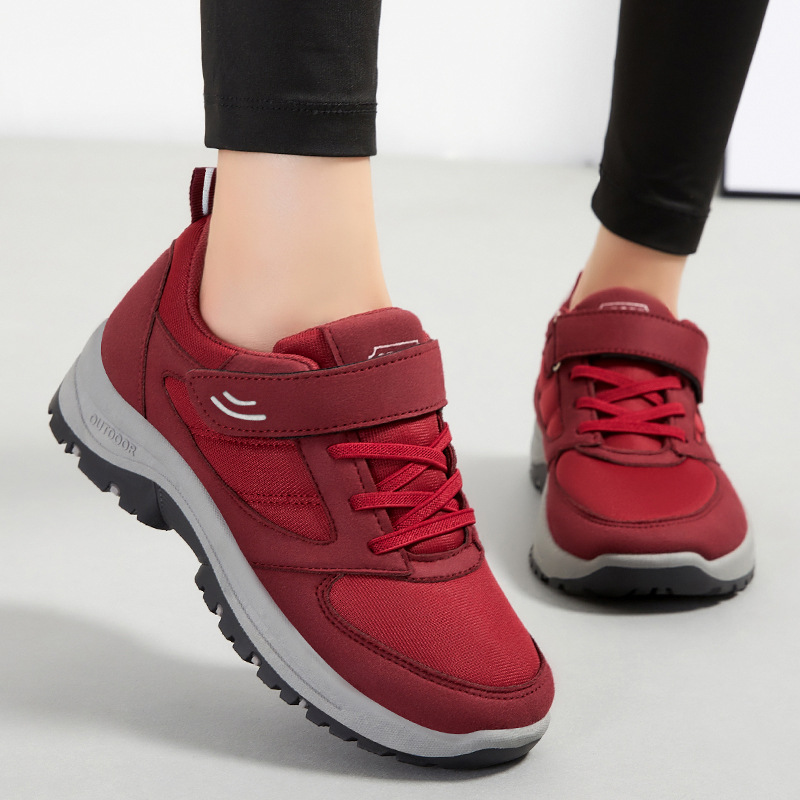 El Jin Seyuan| Zapatos para mujeres primavera velcro zapatos para personas mayores pareja al aire libre zapatos de montaña