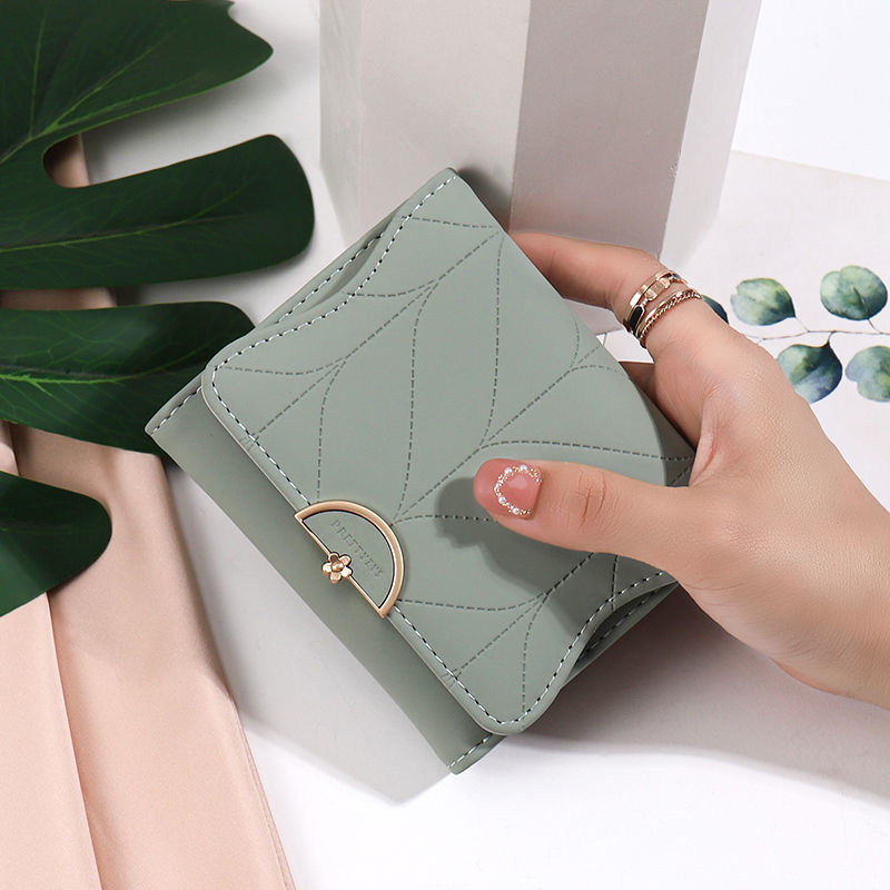 fold wallet wallet 2022 new pattern A small minority Sense of design Korean Edition fresh Card package coin purse Mini