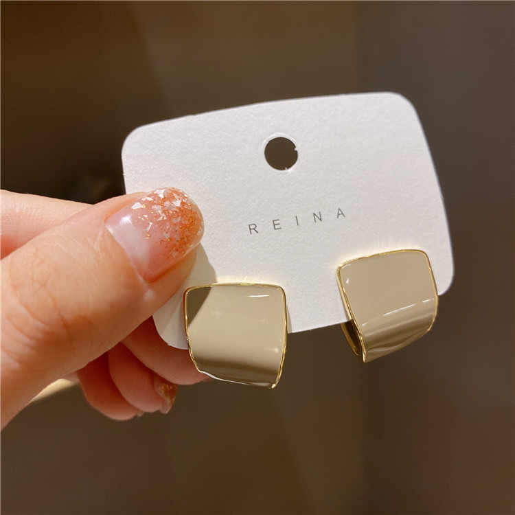 1 Pair Retro Geometric Alloy Enamel Womenu0027S Ear Studs