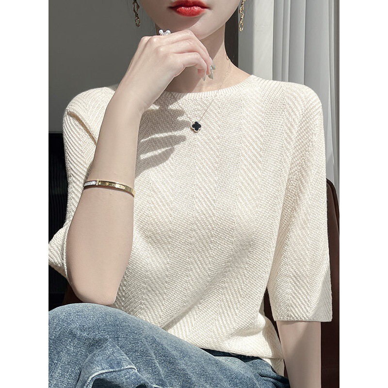 High-End Slim-Fit Five-Quarter Sleeve Round Neck Base Shirt for Women, Stylish and Versatile with a Suit, Thin Knit T-Shirt, Trendy Top High-End Slim-Fit Five-Quarter Sleeve Round Neck Base Shirt for Women, Stylish and Versatile with a Suit, Thin Knit T-Shirt, Trendy Top