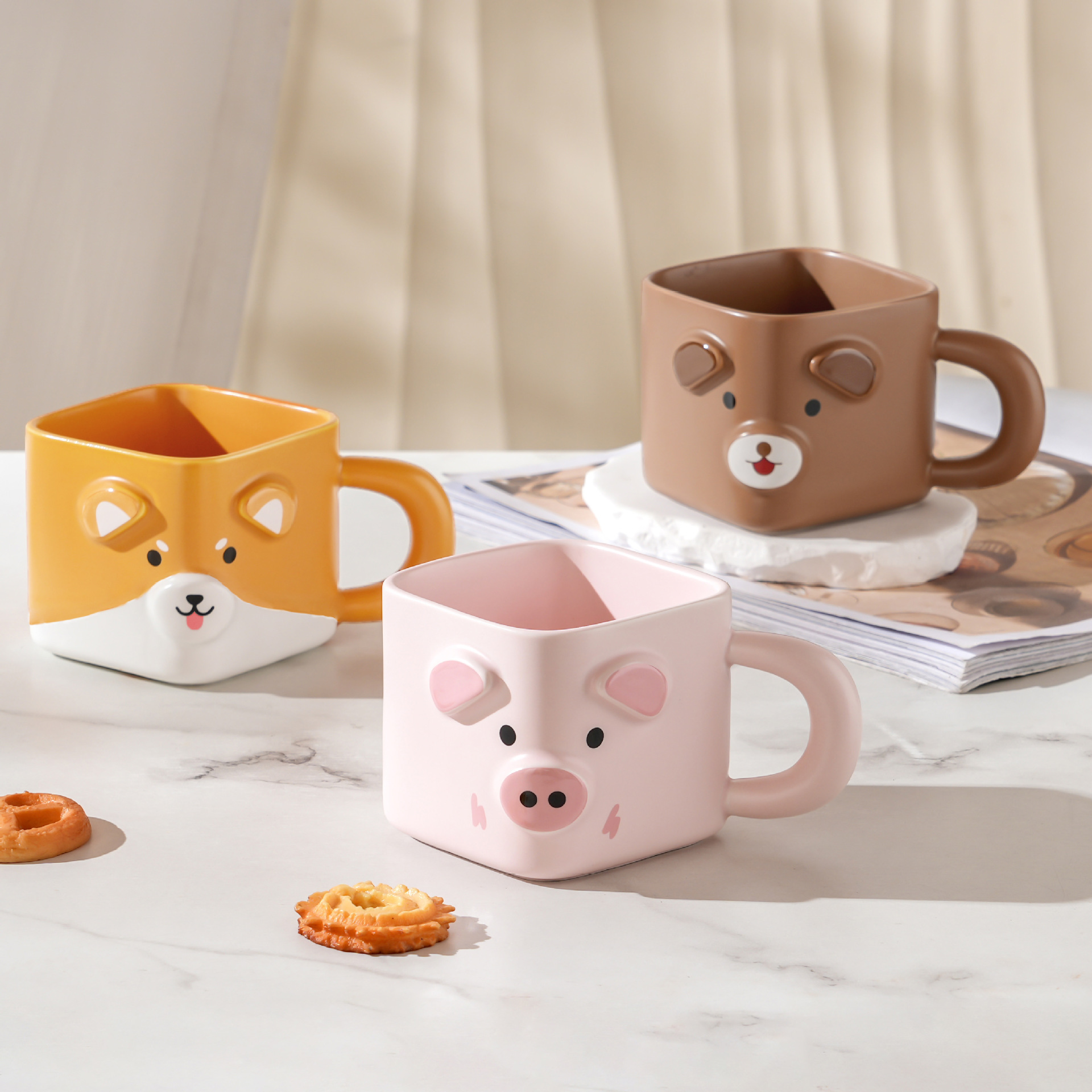 Taza de cerámica animal con forma de mascota linda de dibujos animados creativos con tapa Taza de agua de oficina doméstica de alto valor Taza de pareja