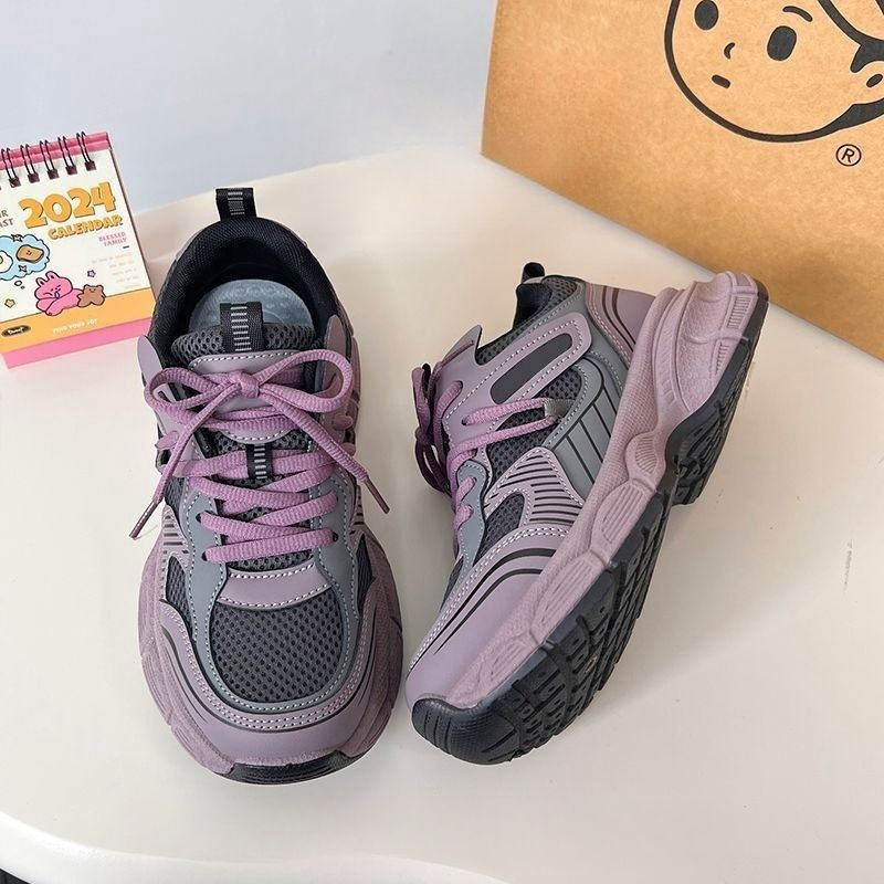 Zapatos de malla gruesa para padres y mujeres 2025 verano y otoño nuevos zapatos casuales de moda transpirables versátiles zapatos deportivos de altura ligera