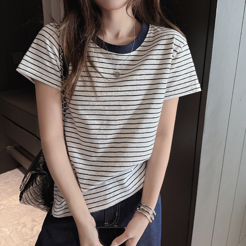 Carefully Selected 2026 Summer New Style Round Neck Color-Block Short-Sleeve Striped T-Shirt for Women, Korean Style, Relaxed and Simple Versatile Top
