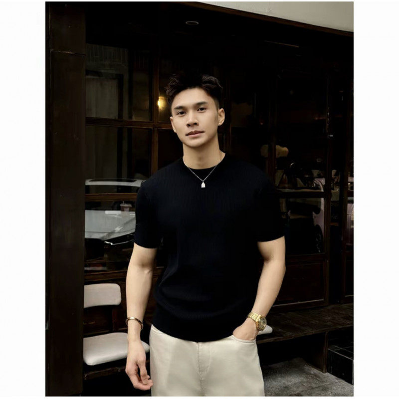 black / M