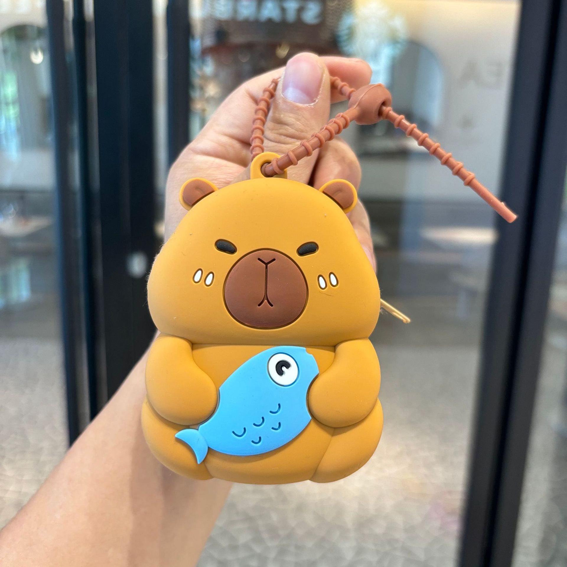 サンリオの小銭入れのキーホルダーが可愛いです。