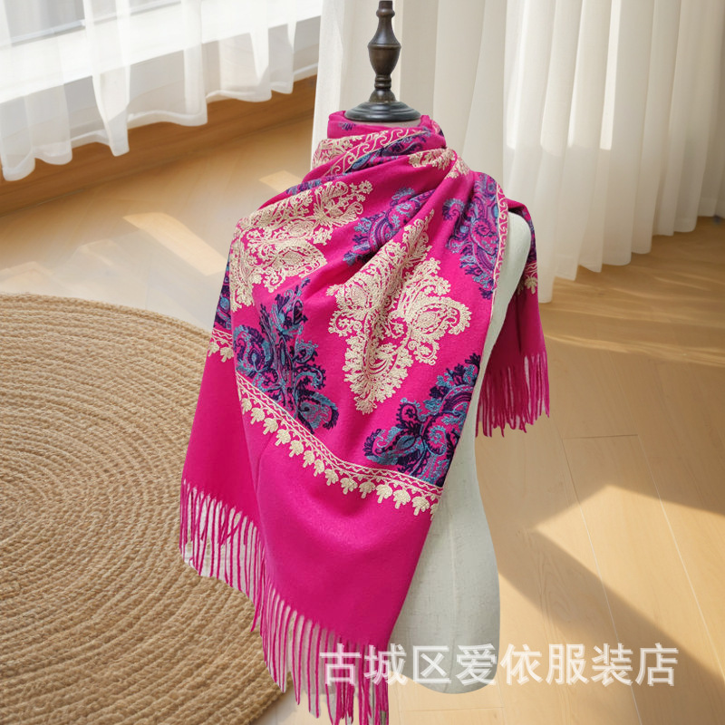 2024秋冬モデルはカシミヤ刺繍マフラーの女性民族風ストールに似せて、フリンジカシミヤ保温新疆マフラーを厚くした|undefined