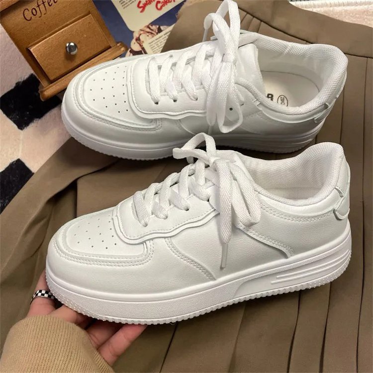 solid color low casual white sneakers for students