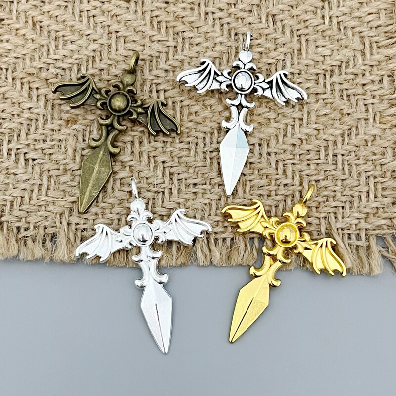 35X4.45Mm 3g Swimming Black Antique Silver DIY Retro Alloy Pendant Gothic Style Wings Cross Pendant 35X4.45Mm 3g Swimming Black Antique Silver DIY Retro Alloy Pendant Gothic Style Wings Cross Pendant