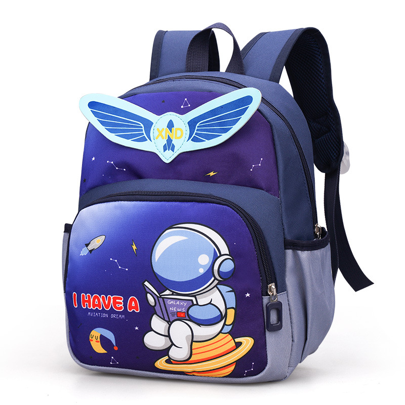 2023 nuevo kindergarten schoolbag niño femenino 3-5 años 6 ultra ligero impermeable niños astronauta bebé mochila