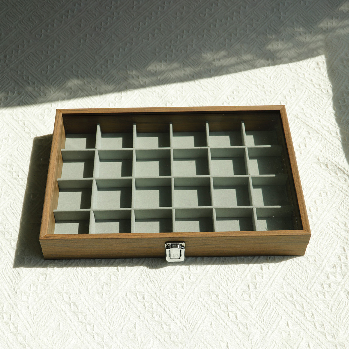 �������ɺ���Ʒ���鱦������ָ��������չʾ����������ľ��������