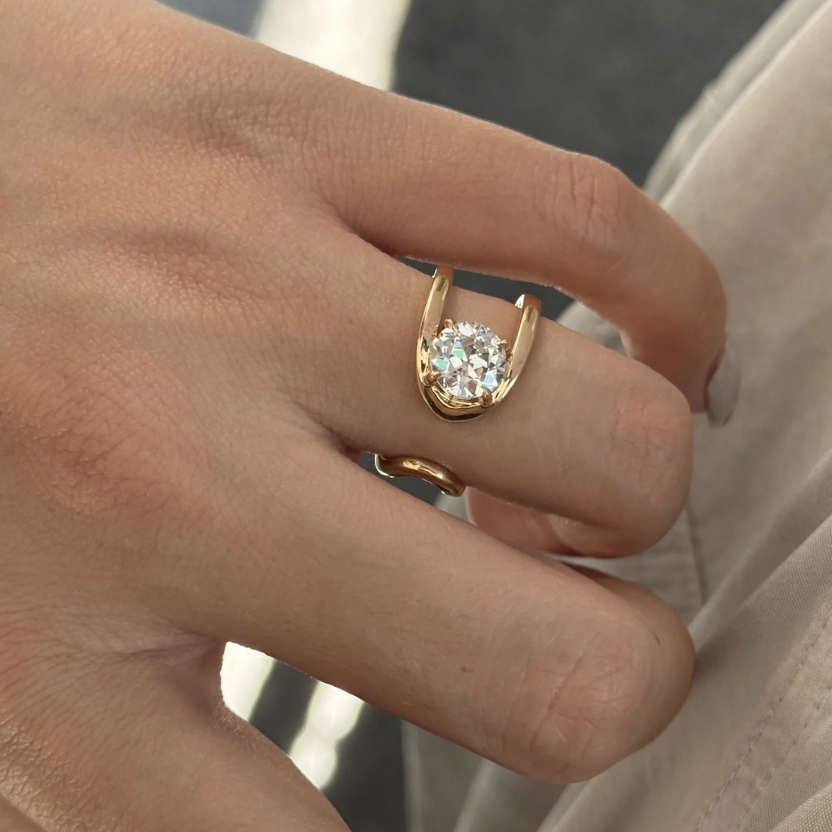 New Zircon Ring Proposal Ring Gold-plated High-grade Design Light Luxury All-match Simple Valentine's Day Gift for Men and Women