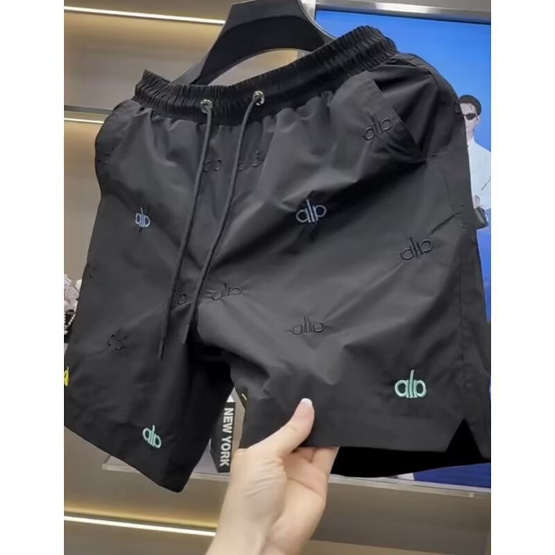 Summer New Color-Blocked Shorts for Men, Trendy and Fashionable, Loose and Casual, Versatile Mid-Length Pants, Trendy Korean Style