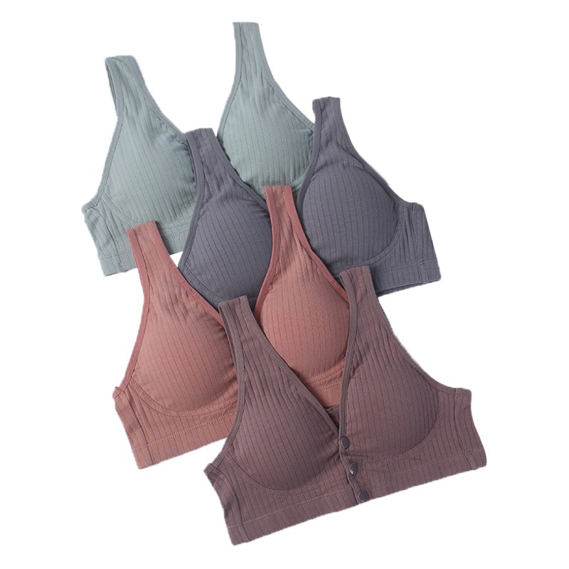 授乳ブラジャーを集めて、胸を閉じます。