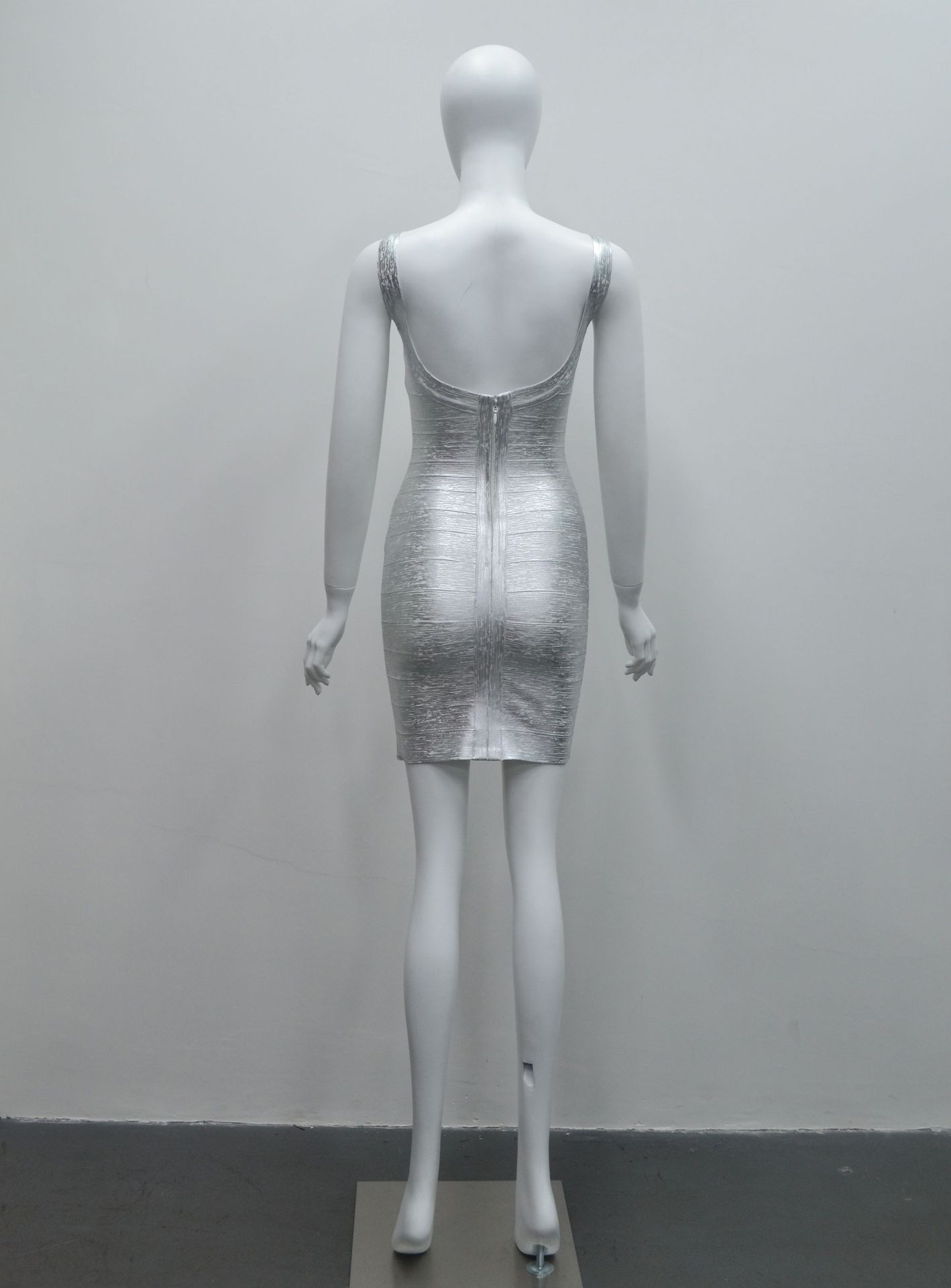 Elegant Low-Cut Bodycon Mini Dress Backless Design Metallic Foil for Parties Clubwear Date Nights Women's Clothing_ecoleips.com