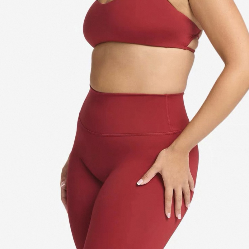 진한 빨간색 바지