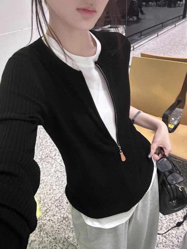 5werkwen 松弛老钱 复古皮牌拉链宽松针织开衫春夏黑色小外套女|undefined